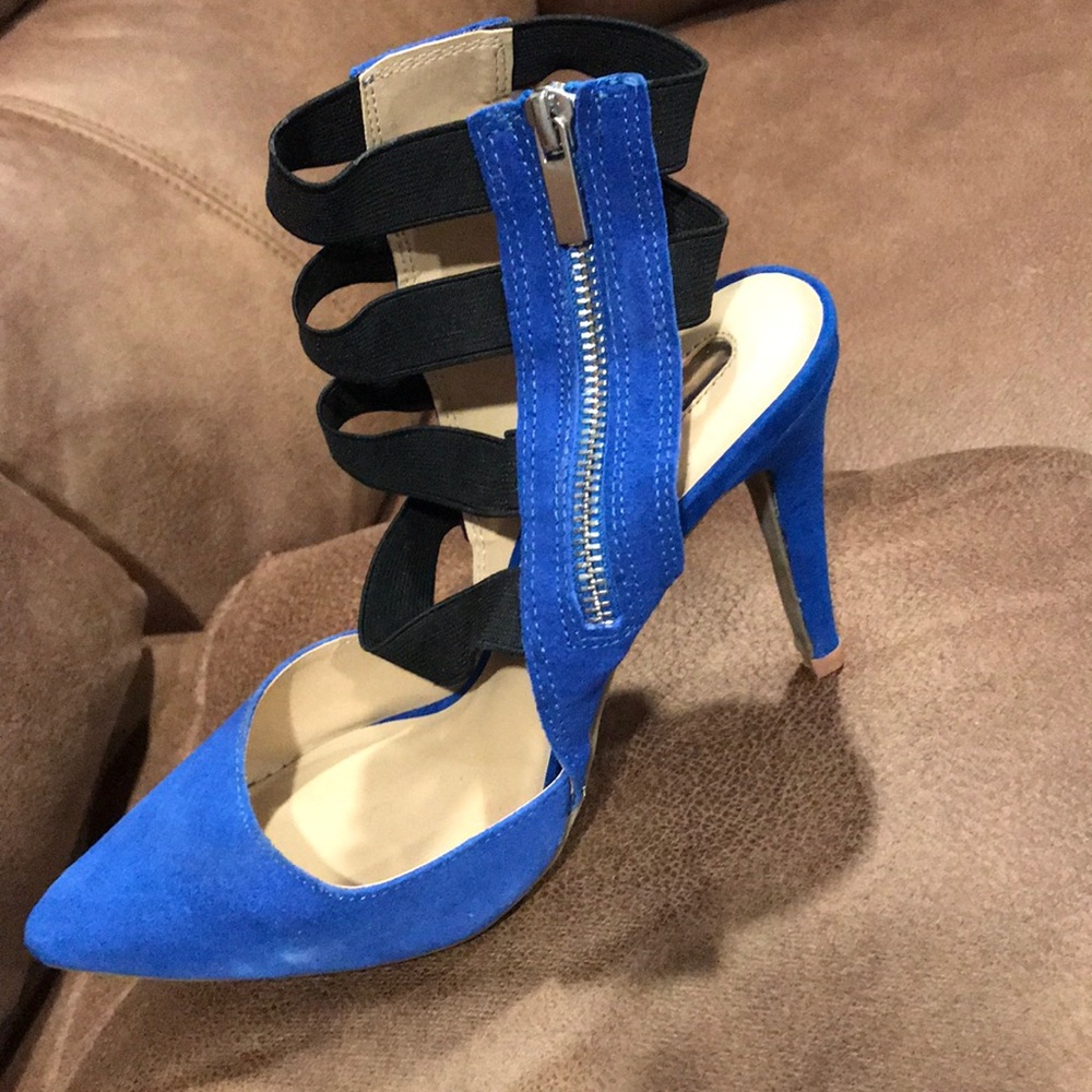 Shoes - Picture 3 of 3
